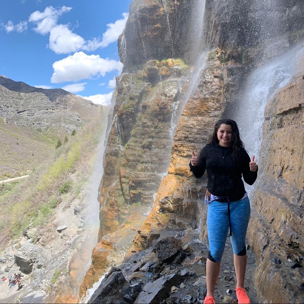 Meet your Posher, Angela